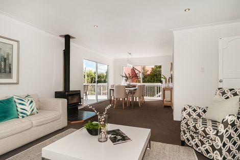 Photo of property in 24 Venus Place, Half Moon Bay, Auckland, 2012