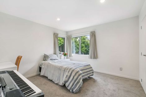 Photo of property in 2b St Clair Place, Browns Bay, Auckland, 0630