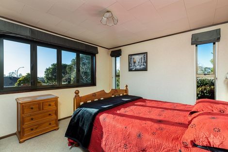 Photo of property in 20a John Guthrie Place, Merrilands, New Plymouth, 4312