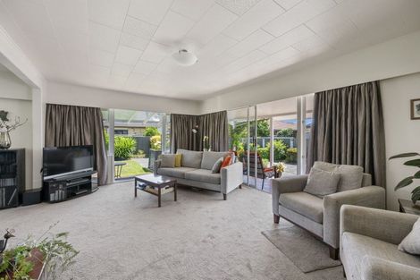 Photo of property in 47a Church Road, Taradale, Napier, 4112