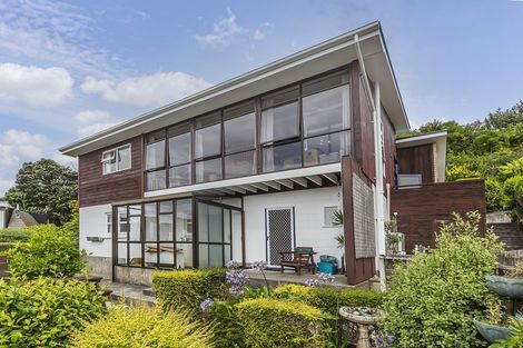 Photo of property in 31 Winston Street, Crofton Downs, Wellington, 6035