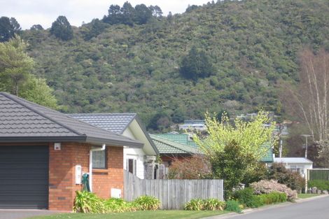 Photo of property in 12 Ashmore Place, Fairy Springs, Rotorua, 3015