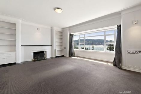 Photo of property in Anscombe Apartments, 212 Oriental Parade, Oriental Bay, Wellington, 6011