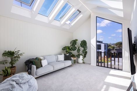 Photo of property in 7 Te Ara O Ngakeiha, Fitzroy, New Plymouth, 4312