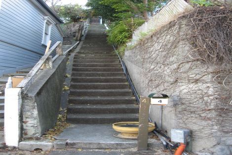 Photo of property in 4 Cameron Road, Bluff Hill, Napier, 4110