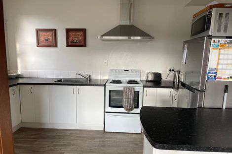 Photo of property in 20 Mornington Road, Balaclava, Dunedin, 9011