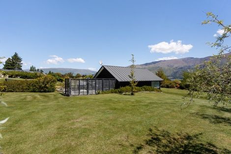 Photo of property in 38 Ridgecrest, Wanaka, 9305