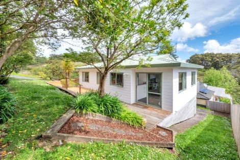 Photo of property in 121b Sunnyside Road, Sunnyvale, Auckland, 0612