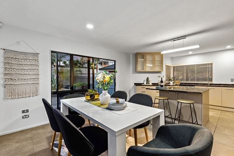 Photo of property in 23 Kerlin Crescent, West Harbour, Auckland, 0618