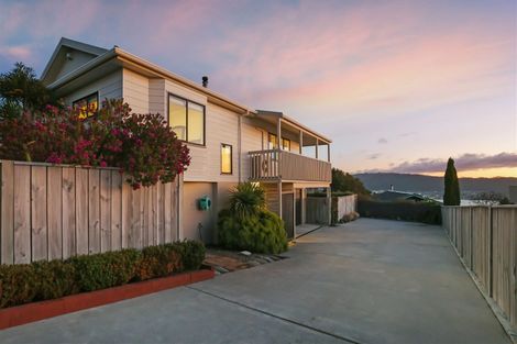Photo of property in 35 Doncaster Terrace, Ascot Park, Porirua, 5024