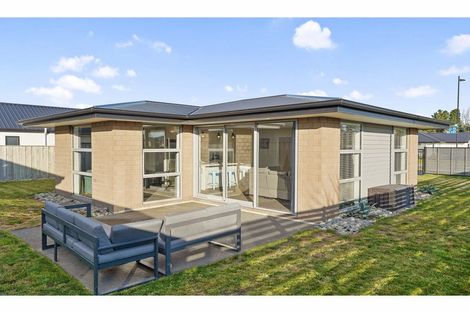 Photo of property in 1 Fry Place, Rolleston, 7614