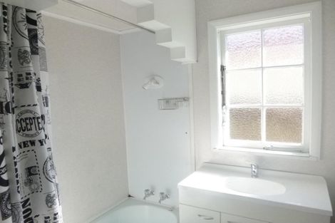 Photo of property in 212 Waiwhetu Road, Waterloo, Lower Hutt, 5011