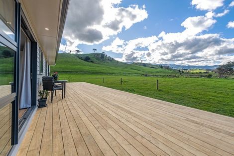 Photo of property in 453 Pinfold Road, Papatawa, 4998