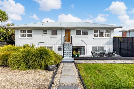 Photo of property in 121 Wallace Road, Mangere Bridge, Auckland, 2022