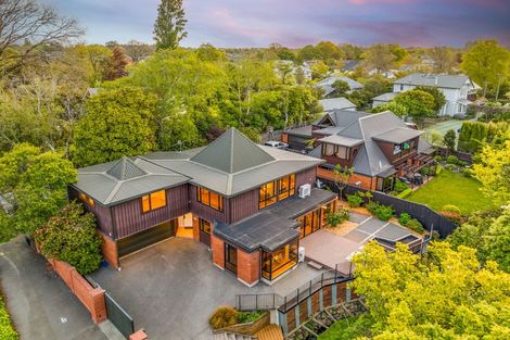 Photo of property in 2/143 Straven Road, Fendalton, Christchurch, 8014