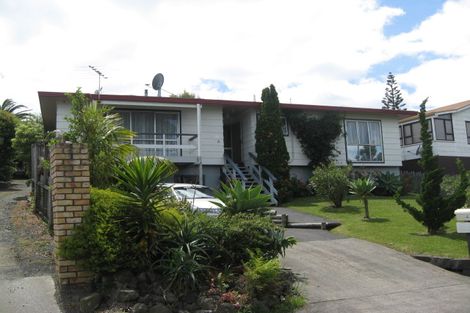 Photo of property in 7a The Crescent, Tindalls Beach, Whangaparaoa, 0930