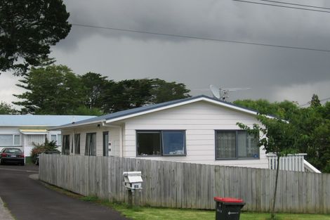 Photo of property in 26 Glendon Avenue, Avondale, Auckland, 1026