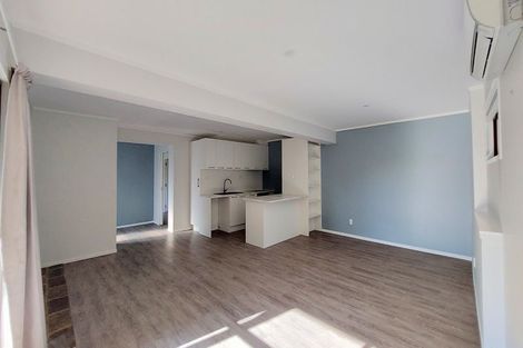 Photo of property in 5 Reynolds Place, Torbay, Auckland, 0630