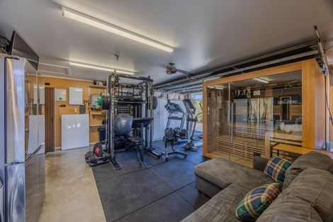 Photo of property in 10 Jack Young Place, Albert Town, Wanaka, 9305