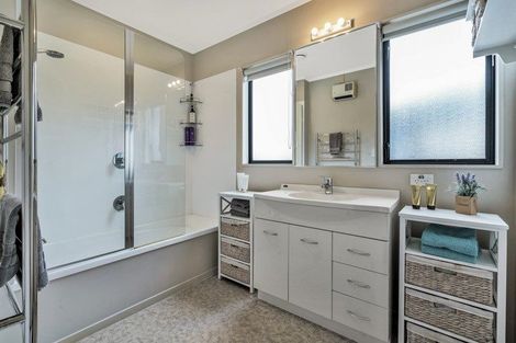 Photo of property in 2/57 Howe Street, Howick, Auckland, 2014