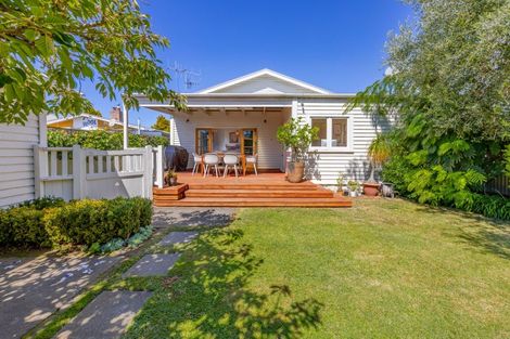 Photo of property in 6 Thistle Street, Napier South, Napier, 4110