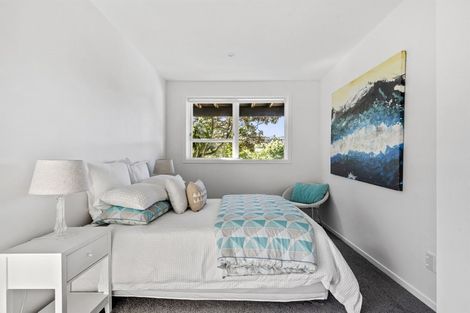 Photo of property in 74 Saddleback Rise, Murrays Bay, Auckland, 0630