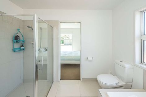 Photo of property in 16 Egmont Street, Patea, 4520