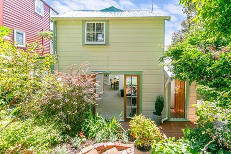 Photo of property in 210 Sydney Street West, Thorndon, Wellington, 6011