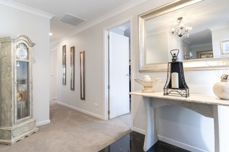 Photo of property in 7 Ashwood Grove, Omokoroa, 3114