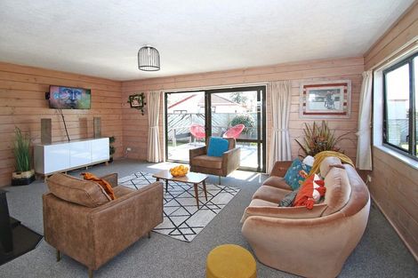 Photo of property in 43 Waterford Road, Fitzroy, Hamilton, 3206