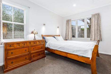 Photo of property in 1 Gordon Road, Plimmerton, Porirua, 5026