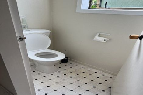 Photo of property in 17 James Street, Waikawa Beach, Levin, 5573