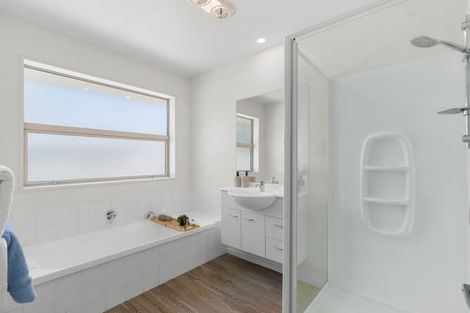 Photo of property in 37 Broken Run, Wigram, Christchurch, 8025