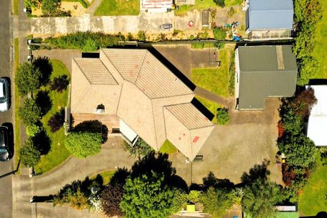 Photo of property in 35 Hannan Street, Levin, 5510