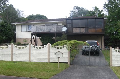Photo of property in 3 Garner Place, Glenfield, Auckland, 0629