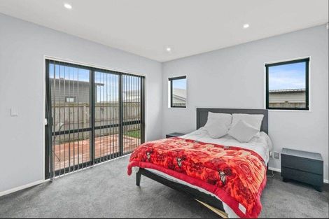 Photo of property in 55 Clarks Beach Road, Clarks Beach, 2122