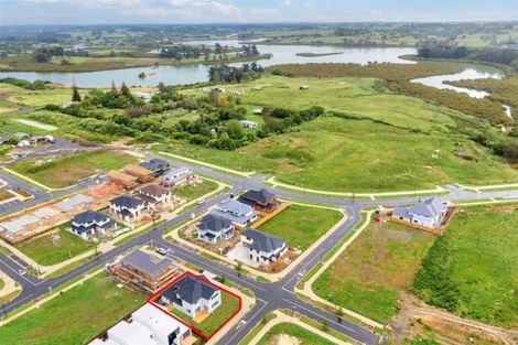 Photo of property in 2 Nohoanga Road, Karaka, Papakura, 2113