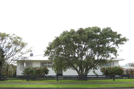 Photo of property in 22 Glamis Avenue, Bell Block, New Plymouth, 4312