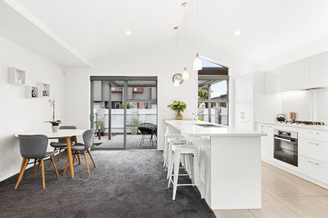 Photo of property in 5 Winston Lane, Ahuriri, Napier, 4110