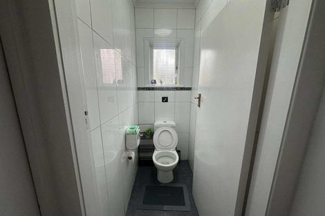 Photo of property in 22 Saint Ronans Avenue, Waterloo, Lower Hutt, 5011