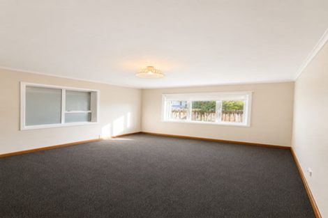 Photo of property in 13 Tiki Street, New Lynn, Auckland, 0600