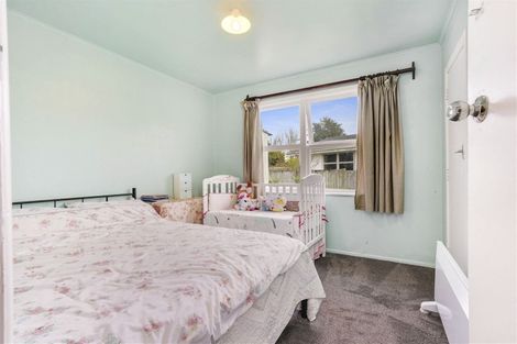 Photo of property in 8 Robert Grigg Place, Hamilton East, Hamilton, 3216