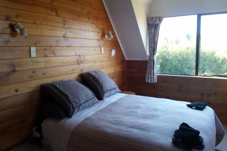 Photo of property in 22 Kurupae Road, Hilltop, Taupo, 3330