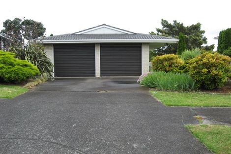 Photo of property in 9 Banbury Place, Mangere Bridge, Auckland, 2022