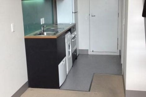 Photo of property in Urbane Apartments, 33/29 Webb Street, Mount Cook, Wellington, 6011