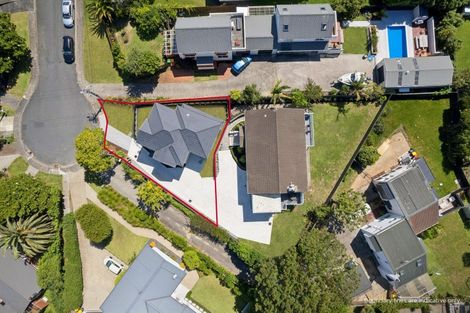 Photo of property in 24a Salem Place, Torbay, Auckland, 0630