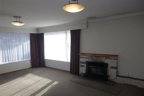 Photo of property in 10 Holyoake Crescent, Avalon, Lower Hutt, 5011