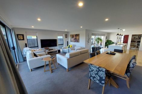 Photo of property in 15 Country Palms Drive, Halswell, Christchurch, 8025