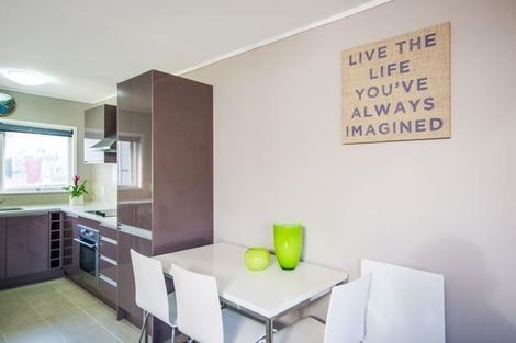 Photo of property in 2/8 Ngataringa Road, Devonport, Auckland, 0624