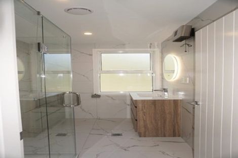 Photo of property in 1/5 Tawa Terrace, Tawa, Wellington, 5028